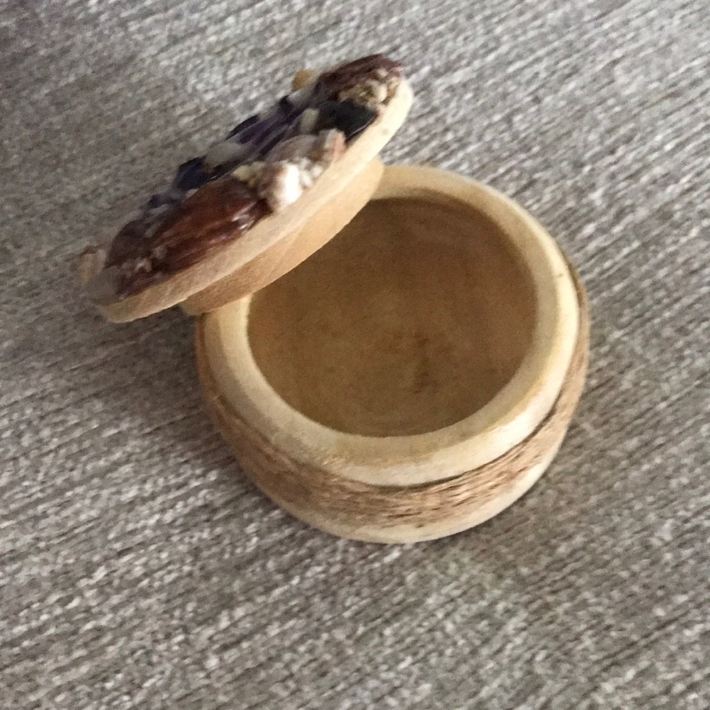 Seashell Jewelry Box - Picture 3 of 3